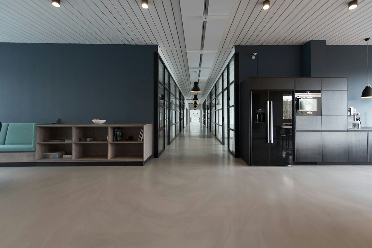 Commercial office interior in Oklahoma served for commercial biohazard cleanup